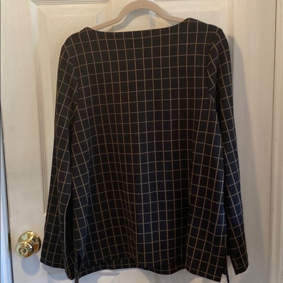 J. Jill Black and Tan square print top - Picture 7 of 8